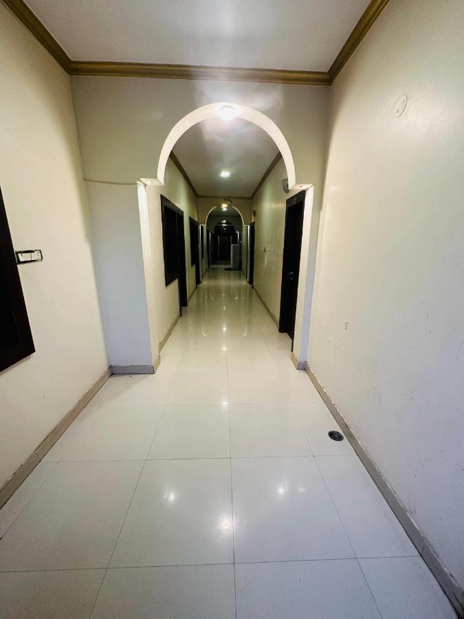 Hotel Deva Inn Варанаси Экстерьер фото