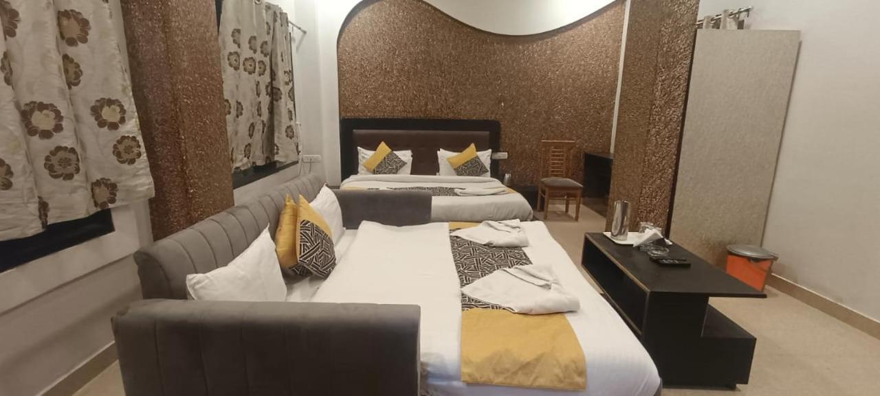 Hotel Deva Inn Варанаси Экстерьер фото